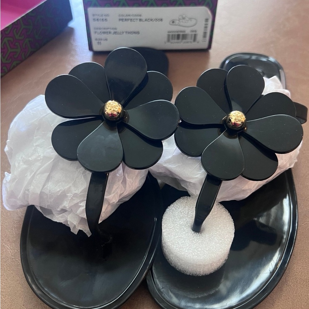 Tory Burch black flower jelly thong